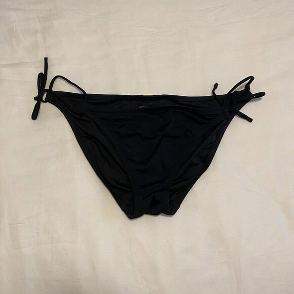 Victoria's Secret The Bow Bikini - EUC - Picture 3 of 5